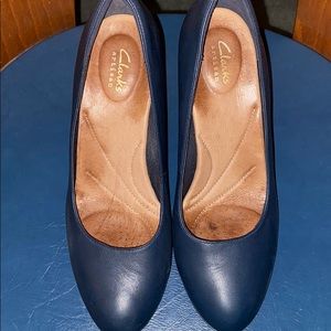 Clarks blue heels